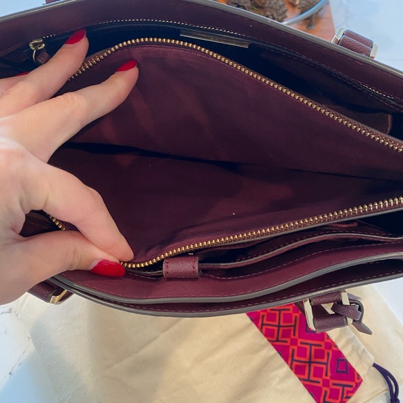 Tory Burch small Robinson tote - Picture 4 of 8